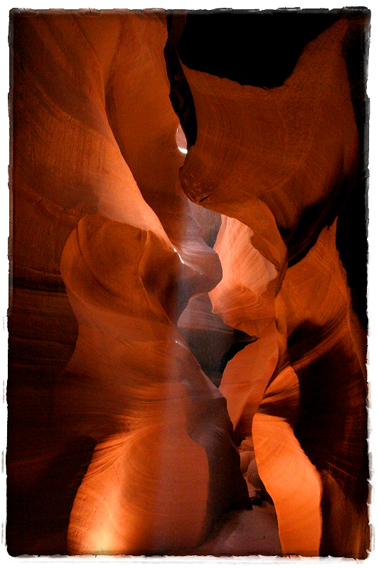 Antelope Canyon 6 Page, AZ � Dave Hickey